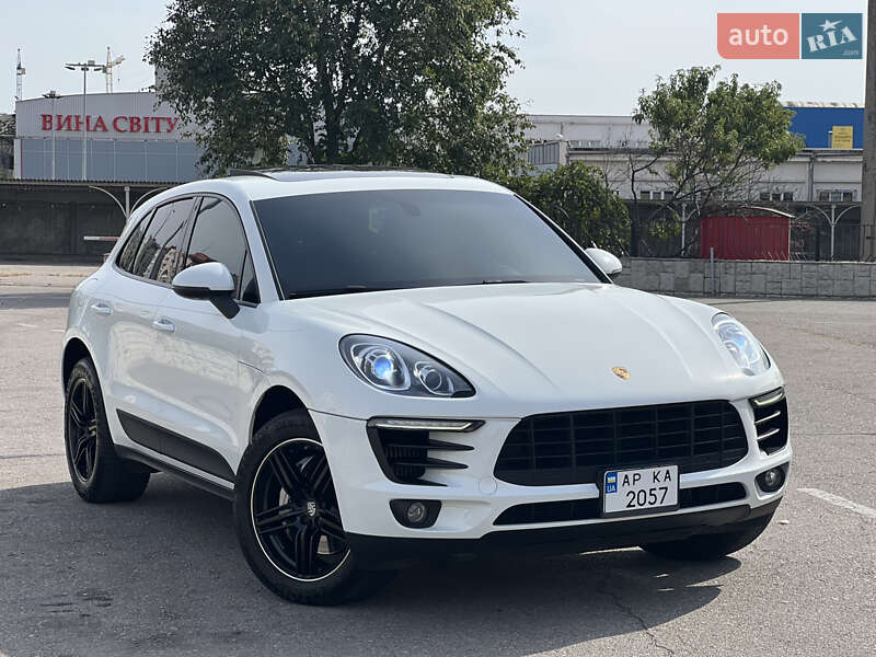 Внедорожник / Кроссовер Porsche Macan 2015 в Запорожье