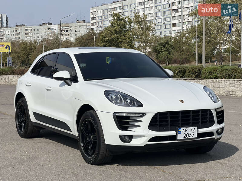 Внедорожник / Кроссовер Porsche Macan 2015 в Запорожье