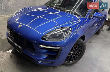 Внедорожник / Кроссовер Porsche Macan 2016 в 