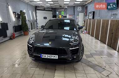 Внедорожник / Кроссовер Porsche Macan 2016 в 