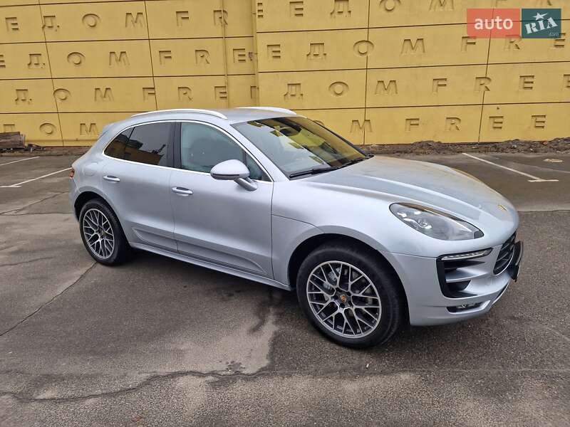 Внедорожник / Кроссовер Porsche Macan 2015 в Киеве