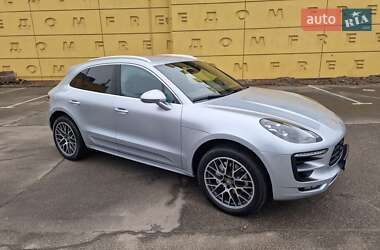 Позашляховик / Кросовер Porsche Macan 2015 в Києві