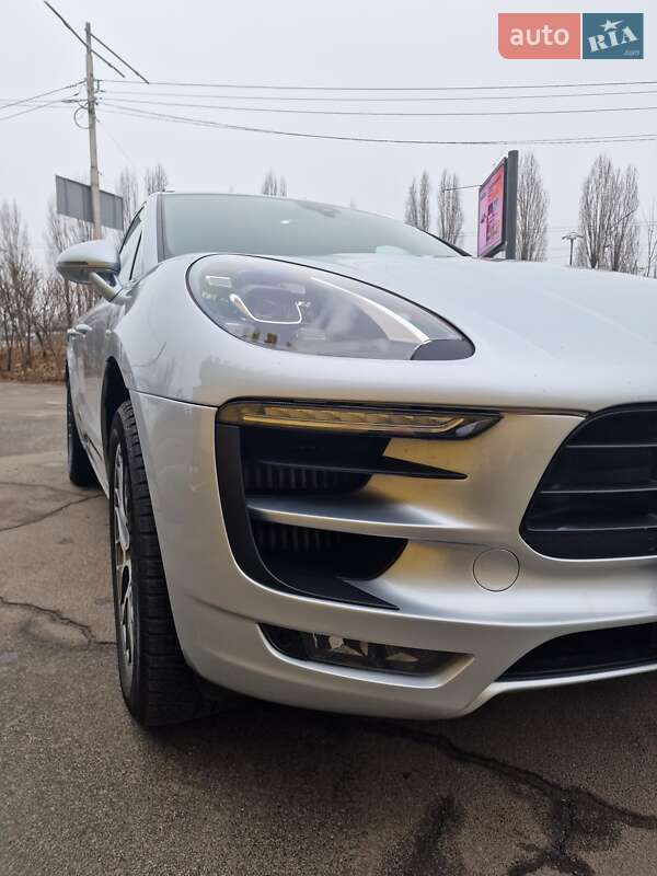 Внедорожник / Кроссовер Porsche Macan 2015 в Киеве