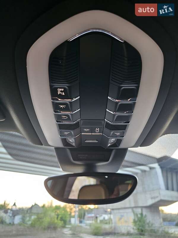 Внедорожник / Кроссовер Porsche Macan 2016 в Днепре