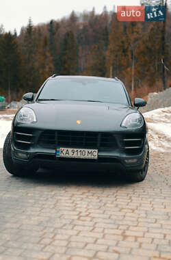 Внедорожник / Кроссовер Porsche Macan 2016 в 