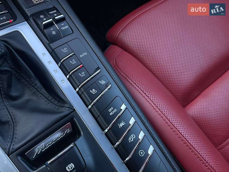Позашляховик / Кросовер Porsche Macan 2016 в Миколаєві