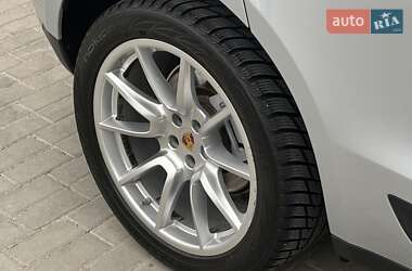 Внедорожник / Кроссовер Porsche Macan 2017 в 