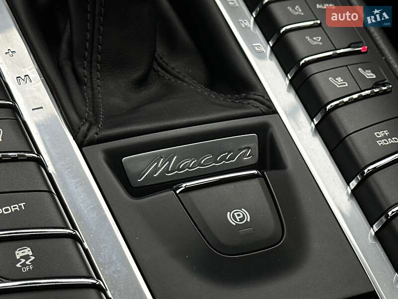 Позашляховик / Кросовер Porsche Macan 2017 в Мукачевому