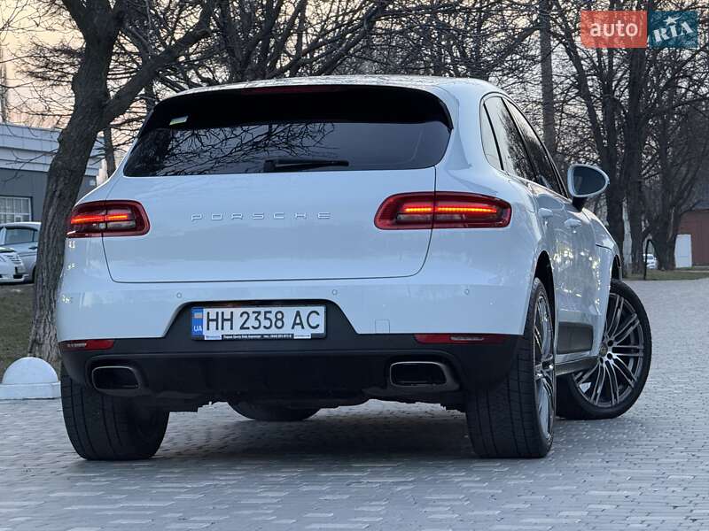Внедорожник / Кроссовер Porsche Macan 2017 в Одессе