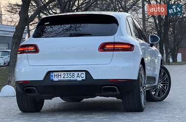 Внедорожник / Кроссовер Porsche Macan 2017 в 