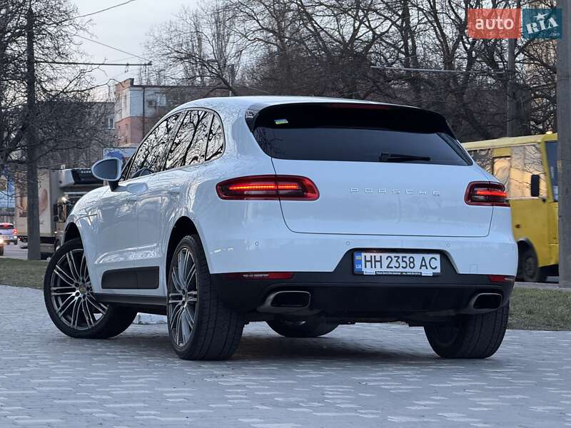 Внедорожник / Кроссовер Porsche Macan 2017 в Одессе