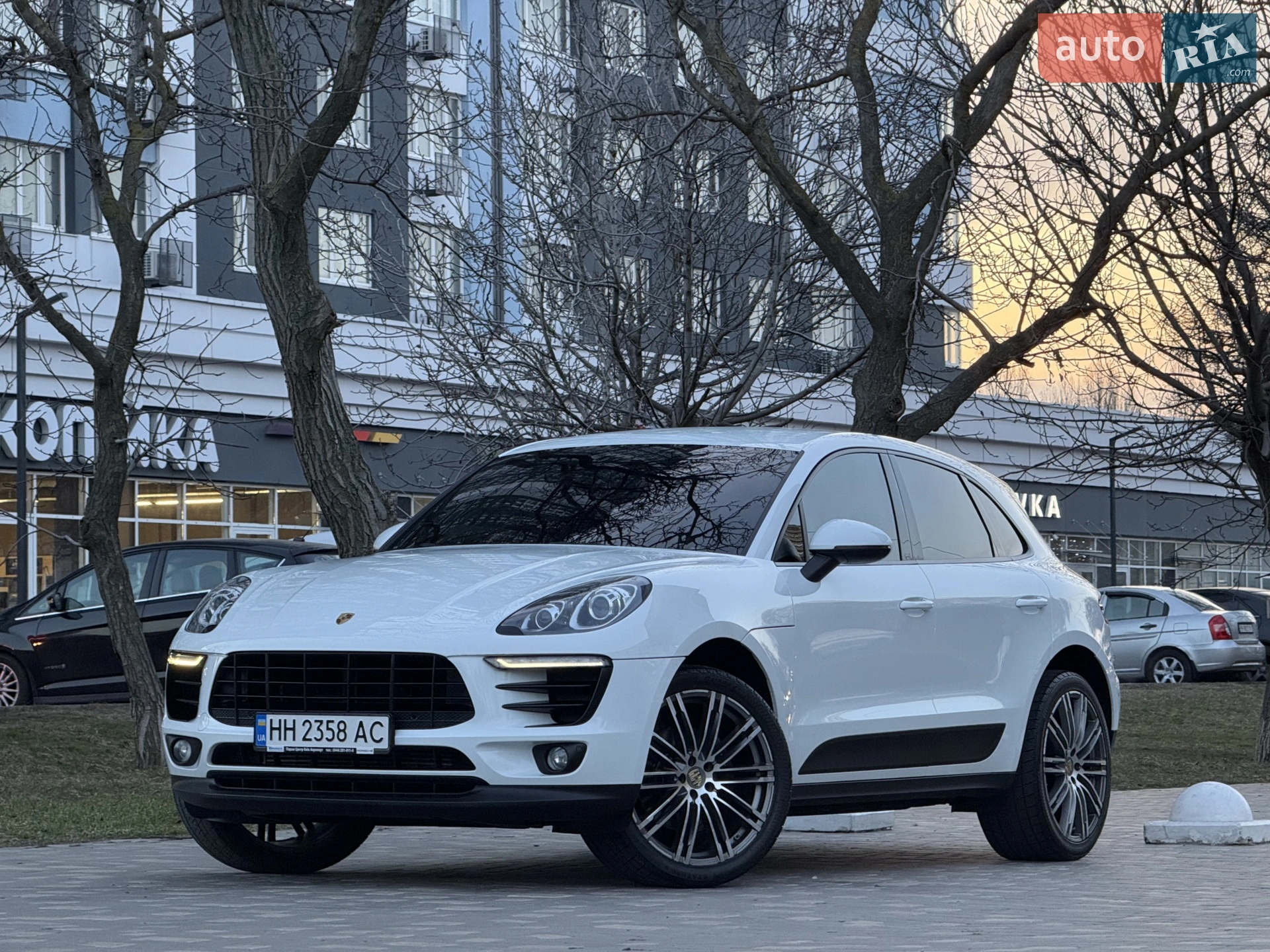 2017 Porsche Macan - мініатюра 88