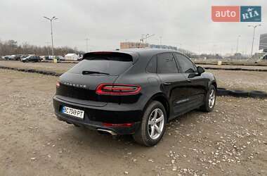 Внедорожник / Кроссовер Porsche Macan 2016 в 