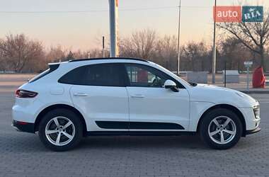 Внедорожник / Кроссовер Porsche Macan 2016 в 