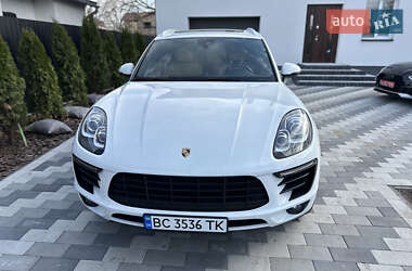 Внедорожник / Кроссовер Porsche Macan 2016 в 