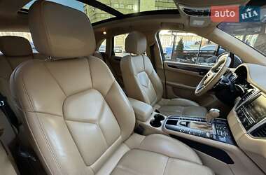 Внедорожник / Кроссовер Porsche Macan 2014 в 