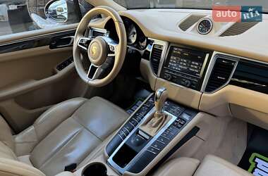 Внедорожник / Кроссовер Porsche Macan 2014 в 