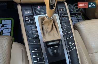Внедорожник / Кроссовер Porsche Macan 2014 в 