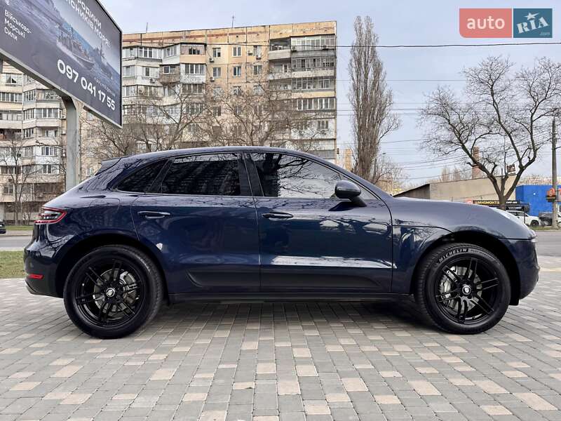 Позашляховик / Кросовер Porsche Macan 2014 в Одесі