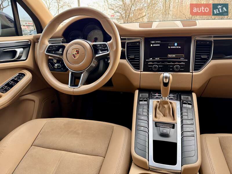 Позашляховик / Кросовер Porsche Macan 2014 в Одесі