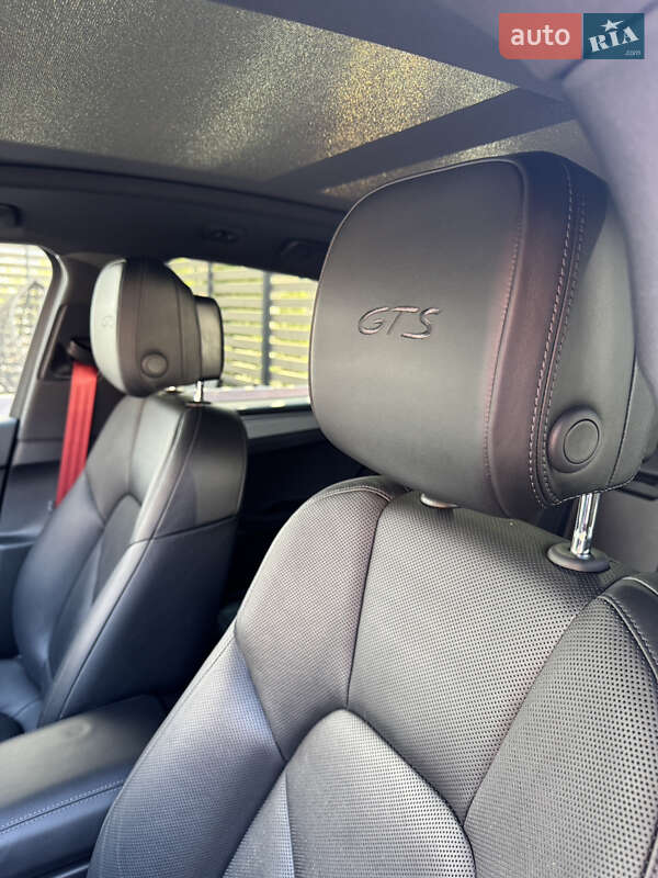 Внедорожник / Кроссовер Porsche Macan 2016 в Хмельницком