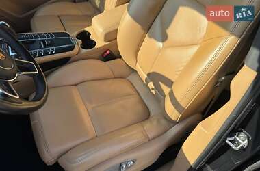 Внедорожник / Кроссовер Porsche Macan 2018 в 