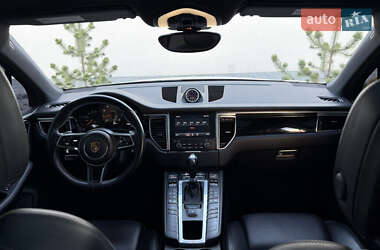 Внедорожник / Кроссовер Porsche Macan 2017 в 