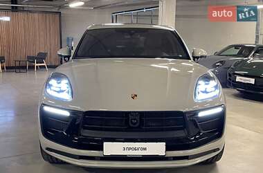 Позашляховик / Кросовер Porsche Macan 2023 в 