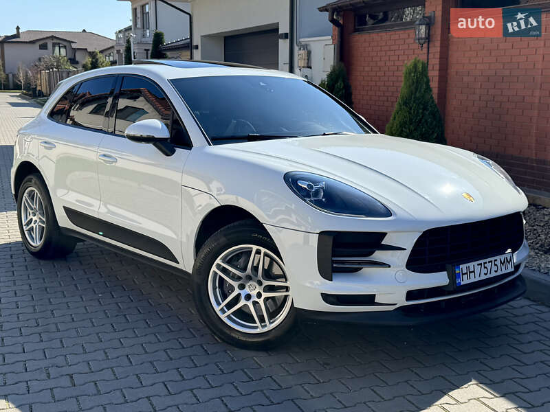 Внедорожник / Кроссовер Porsche Macan 2021 в 