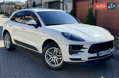 Внедорожник / Кроссовер Porsche Macan 2021 в 