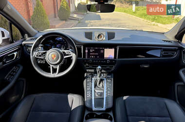 Внедорожник / Кроссовер Porsche Macan 2021 в 