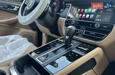 Позашляховик / Кросовер Porsche Macan 2025 в 