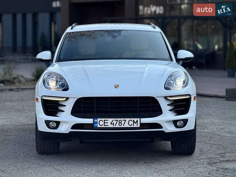Внедорожник / Кроссовер Porsche Macan 2017 в Черновцах
