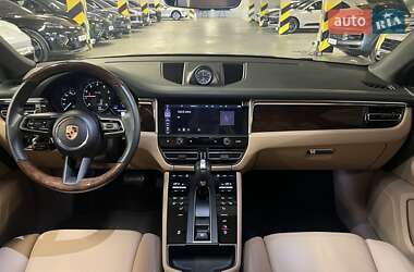 Внедорожник / Кроссовер Porsche Macan 2023 в 