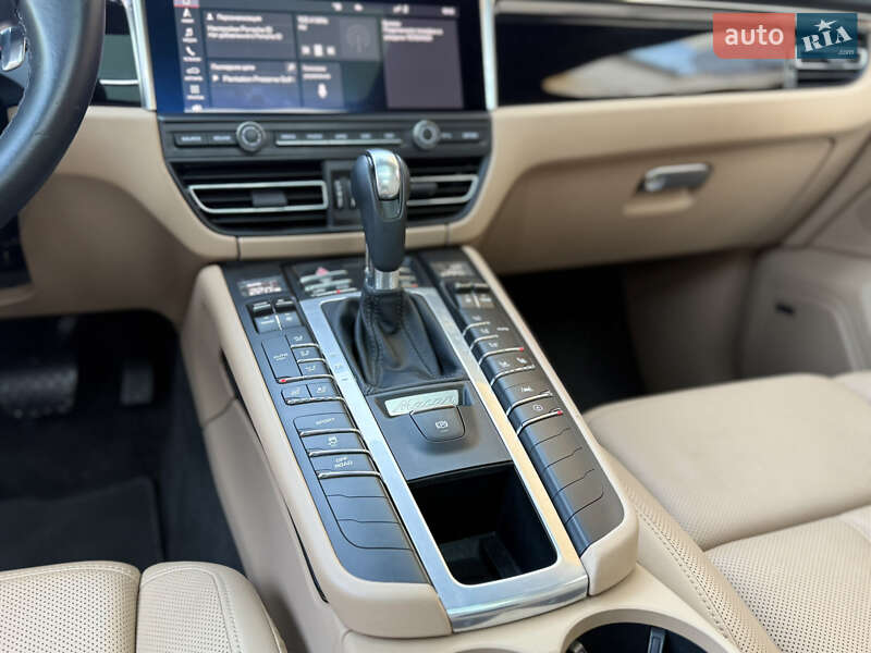 Внедорожник / Кроссовер Porsche Macan 2021 в Черновцах