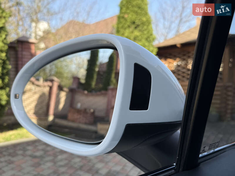 Внедорожник / Кроссовер Porsche Macan 2021 в Черновцах