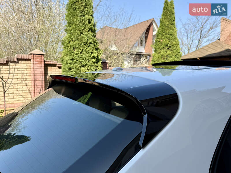 Внедорожник / Кроссовер Porsche Macan 2021 в Черновцах