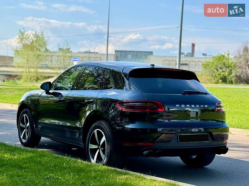 Внедорожник / Кроссовер Porsche Macan 2018 в Киеве