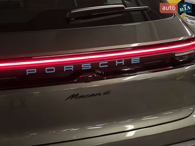 Позашляховик / Кросовер Porsche Macan 2024 в Києві