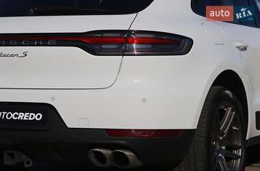 Внедорожник / Кроссовер Porsche Macan 2021 в 