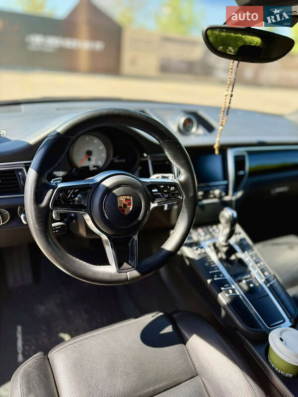Внедорожник / Кроссовер Porsche Macan 2014 в Львове