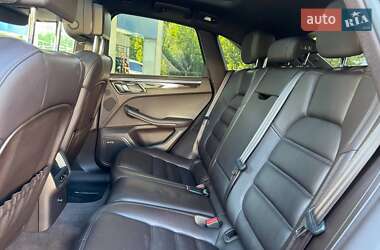 Внедорожник / Кроссовер Porsche Macan 2014 в 