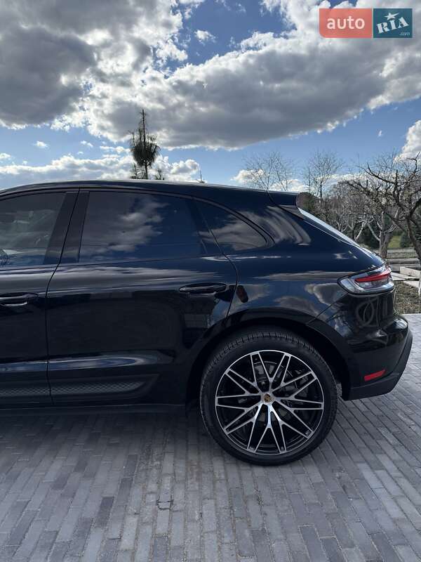 Позашляховик / Кросовер Porsche Macan 2022 в Фастові