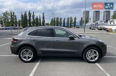 Внедорожник / Кроссовер Porsche Macan 2015 в 