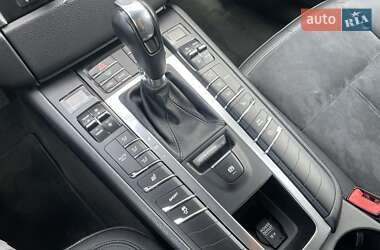 Внедорожник / Кроссовер Porsche Macan 2015 в 