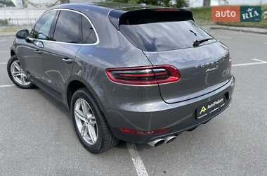 Внедорожник / Кроссовер Porsche Macan 2015 в 