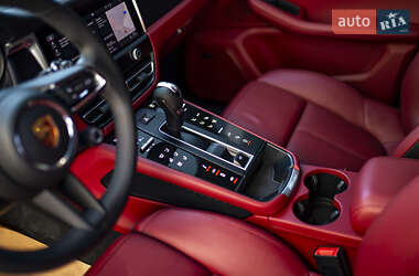 Внедорожник / Кроссовер Porsche Macan 2022 в 