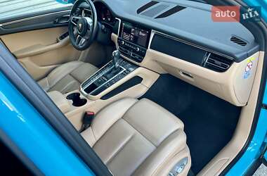 Внедорожник / Кроссовер Porsche Macan 2018 в 