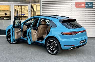 Внедорожник / Кроссовер Porsche Macan 2018 в 