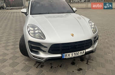 Внедорожник / Кроссовер Porsche Macan 2015 в 